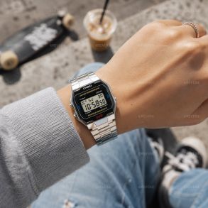 Casio Classic Retro Digital Unisex 33mm
